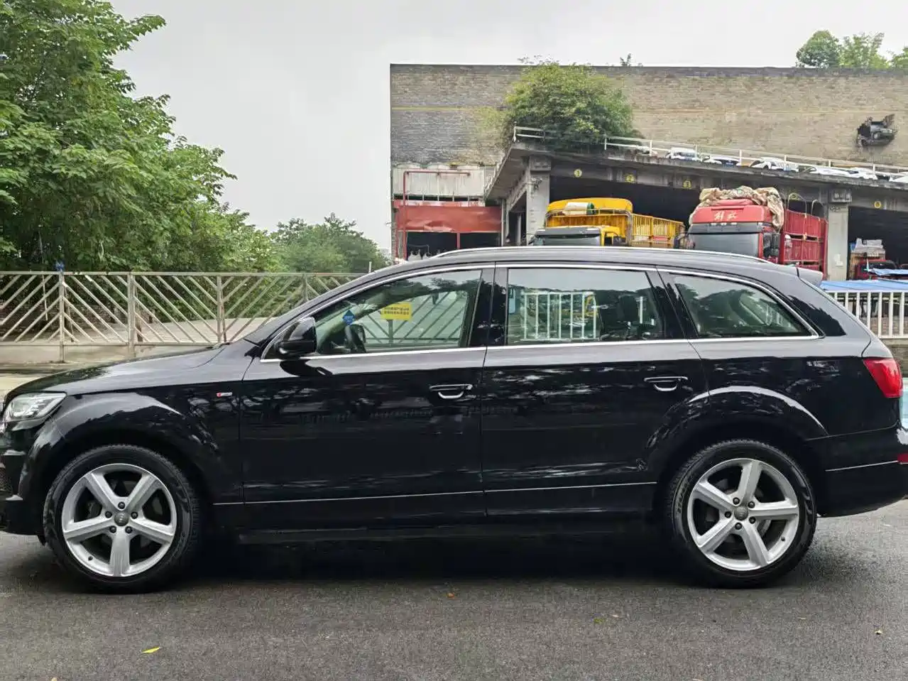 Фото 3 - Audi Q7