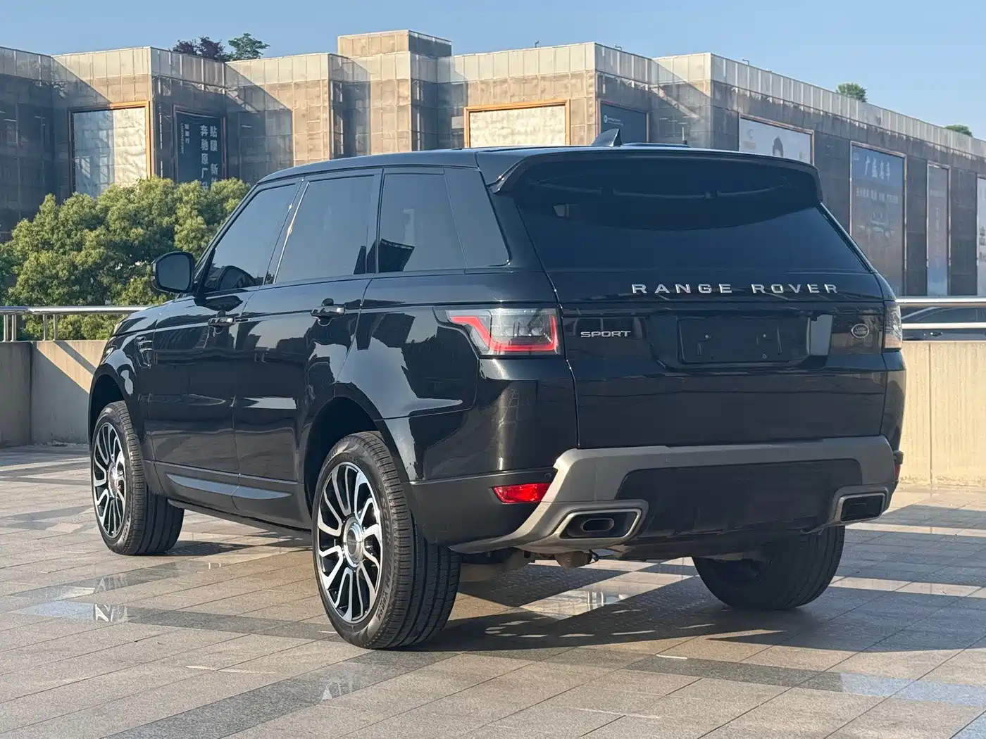 Land Rover Range Rover Sport 2020 3.0 L6 SE фото 12