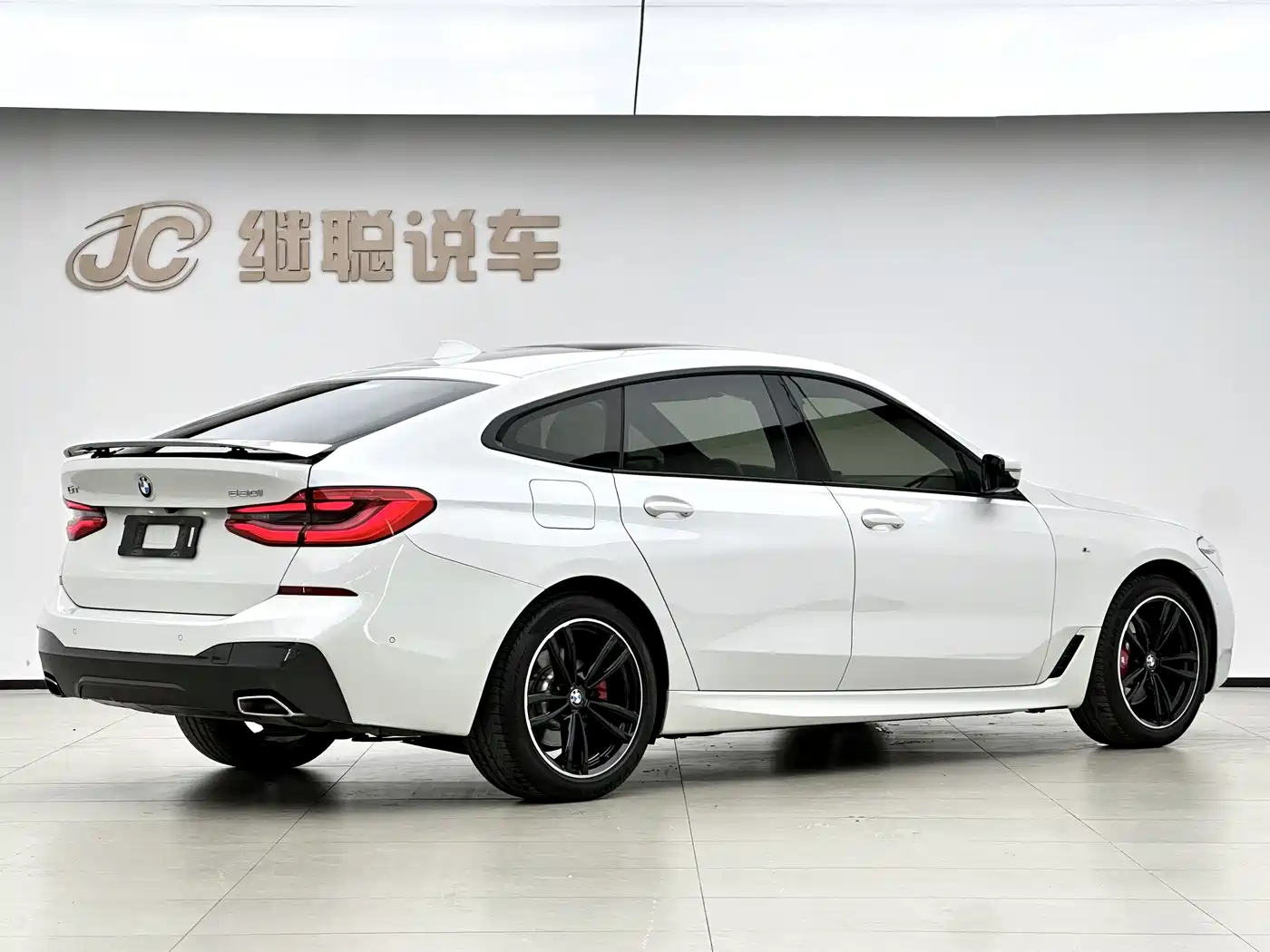 BMW 6 Series GT 2019 630i M Sport Package фото 2