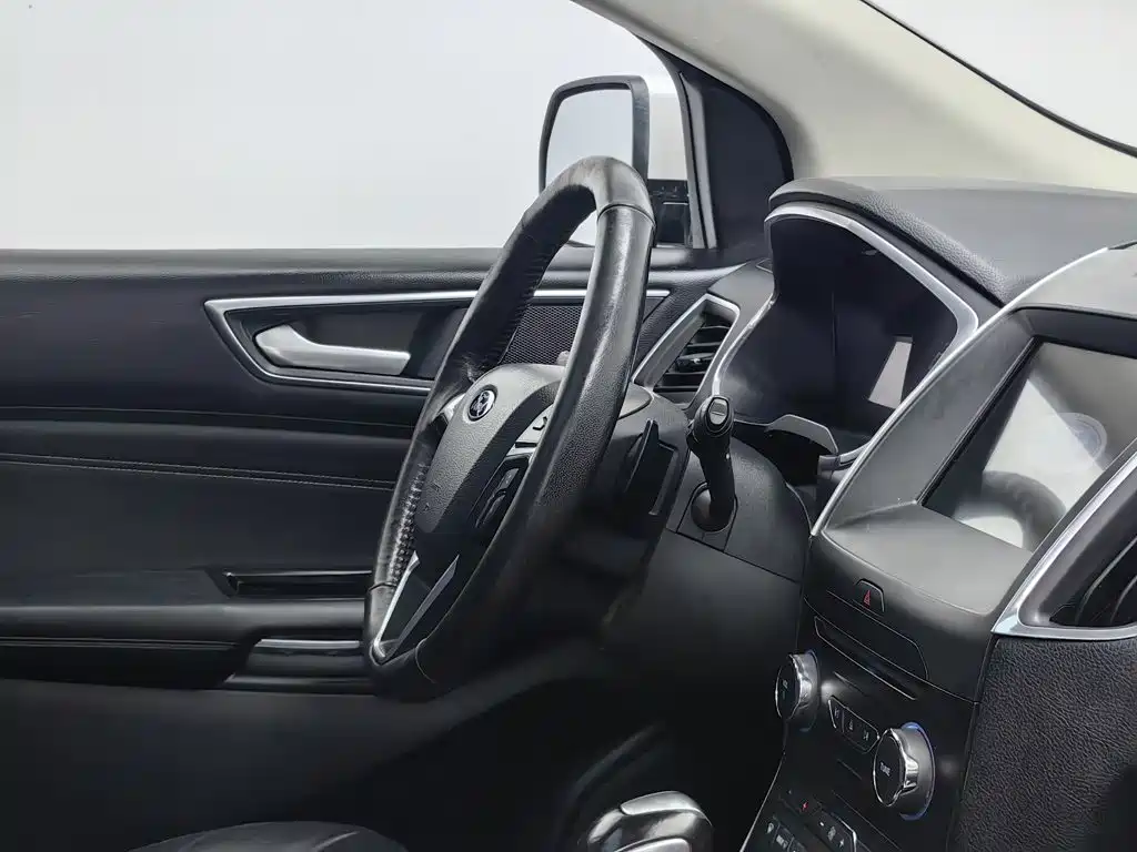 Ford Edge 2017 2016 EcoBoost 245 2WD Luxury 7-Seater