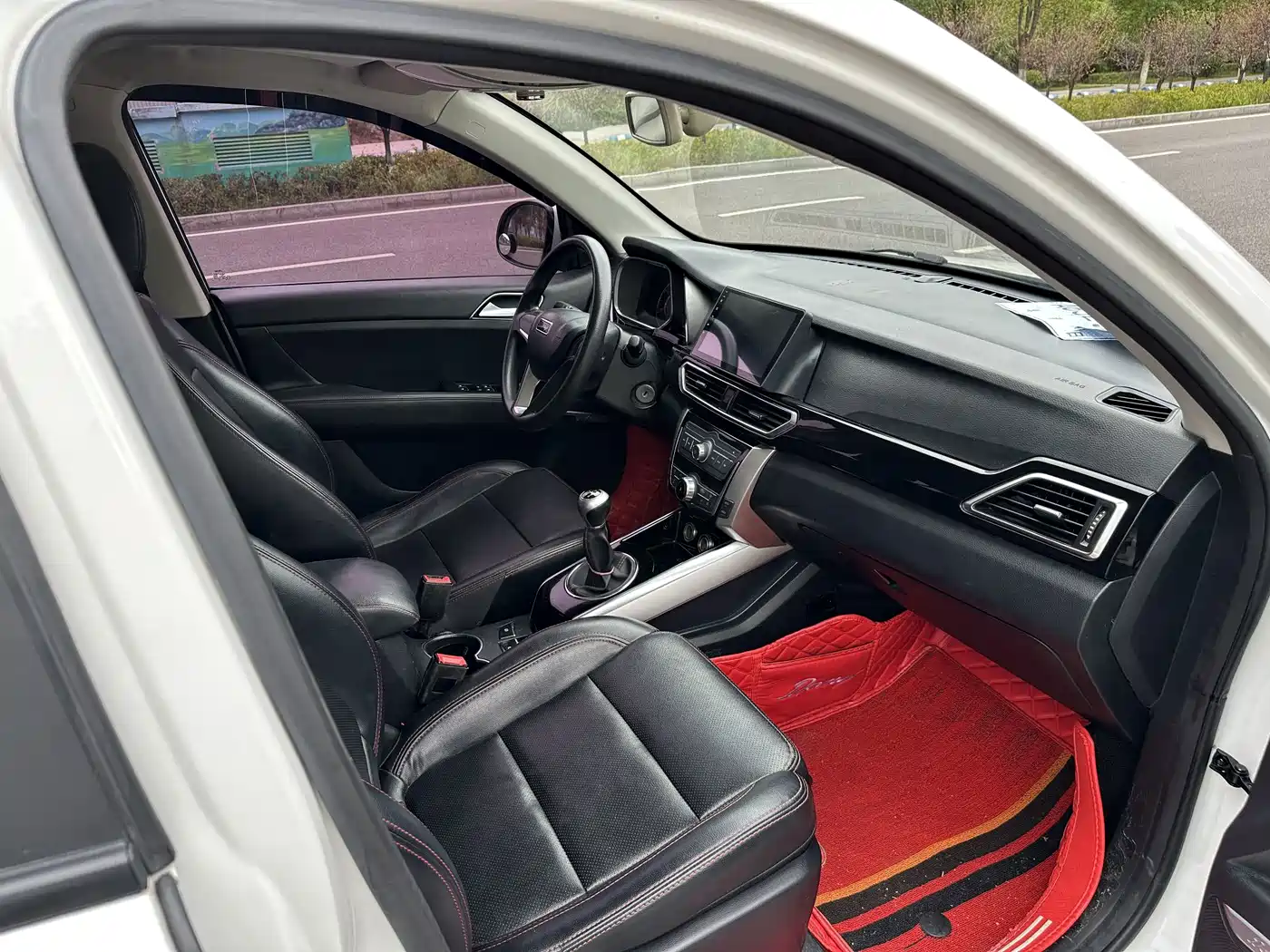 Zotye Damai X5 2018 2017 Value Edition 1.6L Manual Comfort