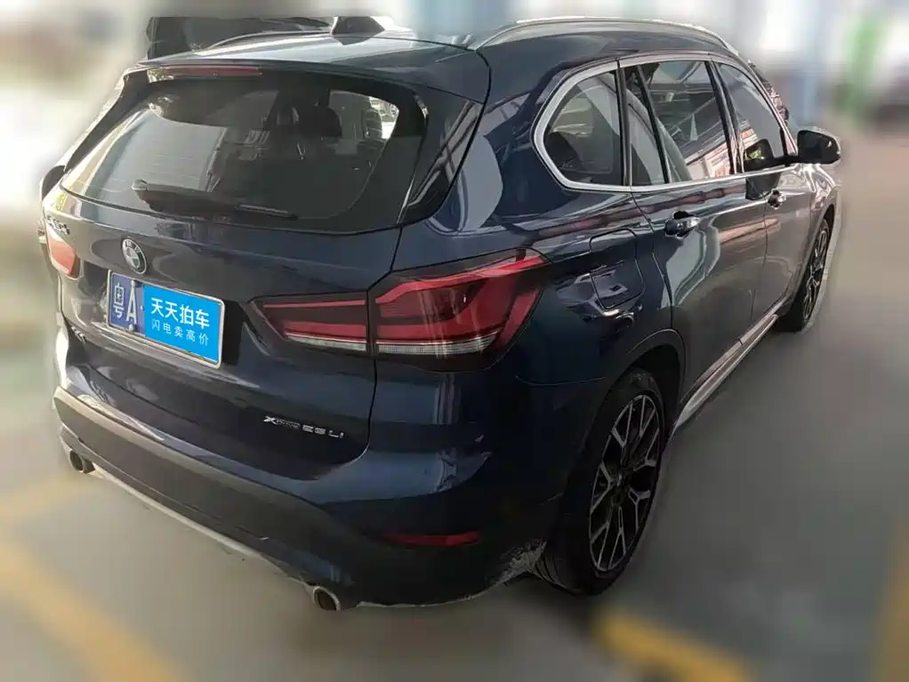 Фото 2 - BMW X1
