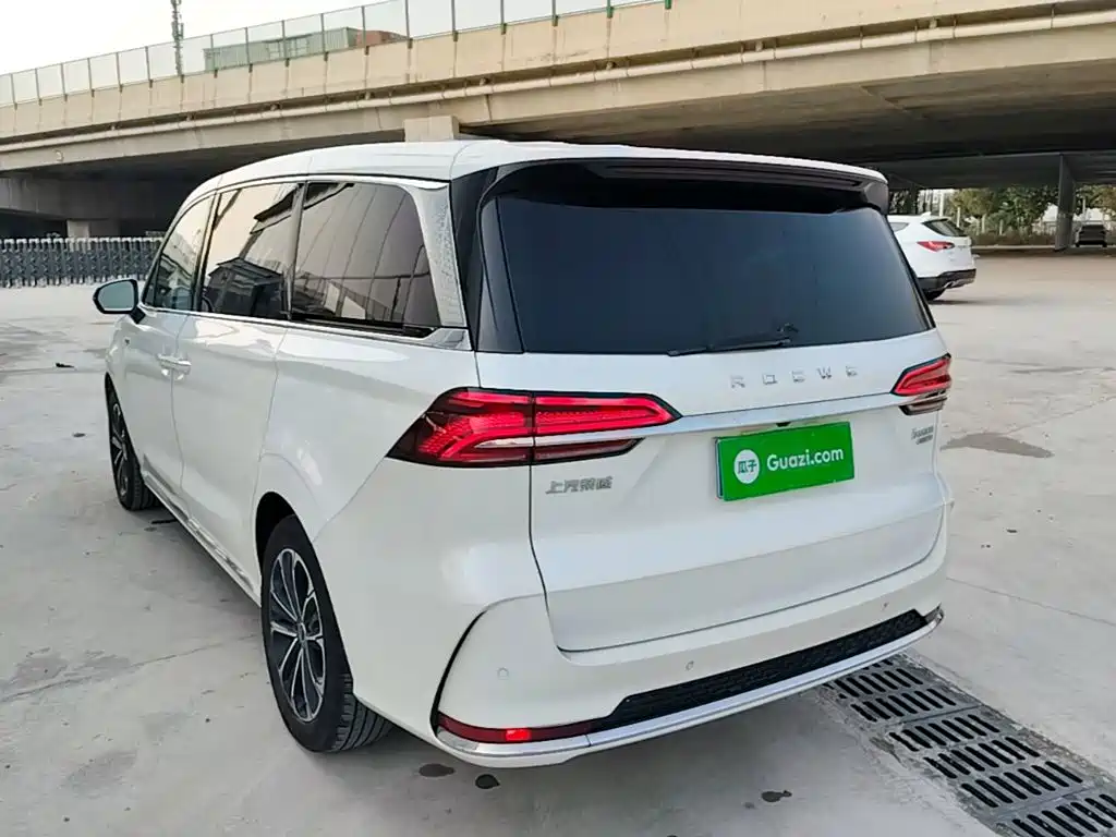 Photo 5 - Roewe iMAX8