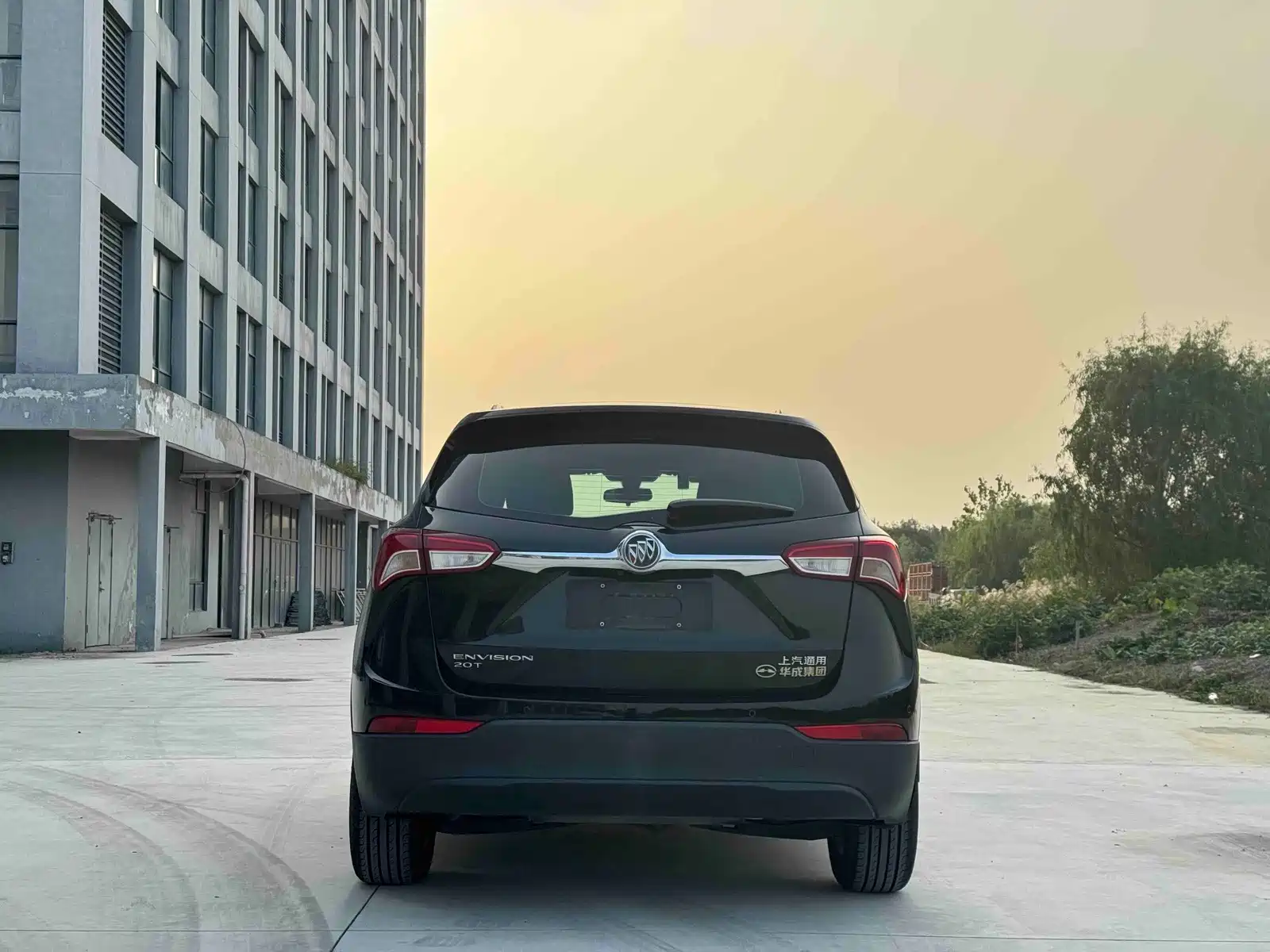 Фото 8 - Buick Envision Plus