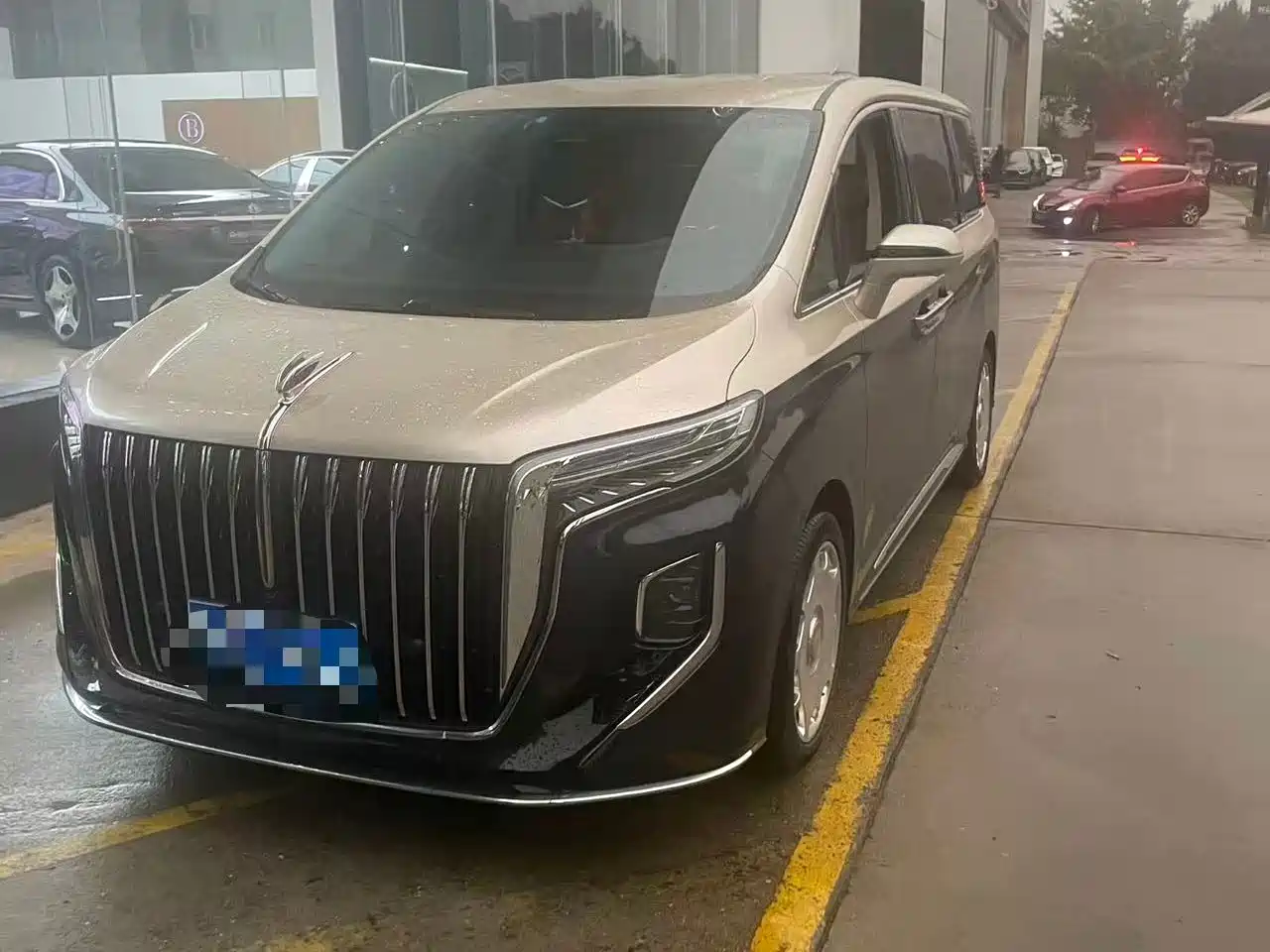 Hongqi HQ9 2023 — пригон из Китая