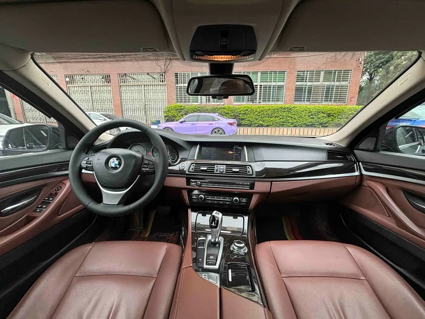 BMW 5 Series 2017 525Li Leading Edition фото 16