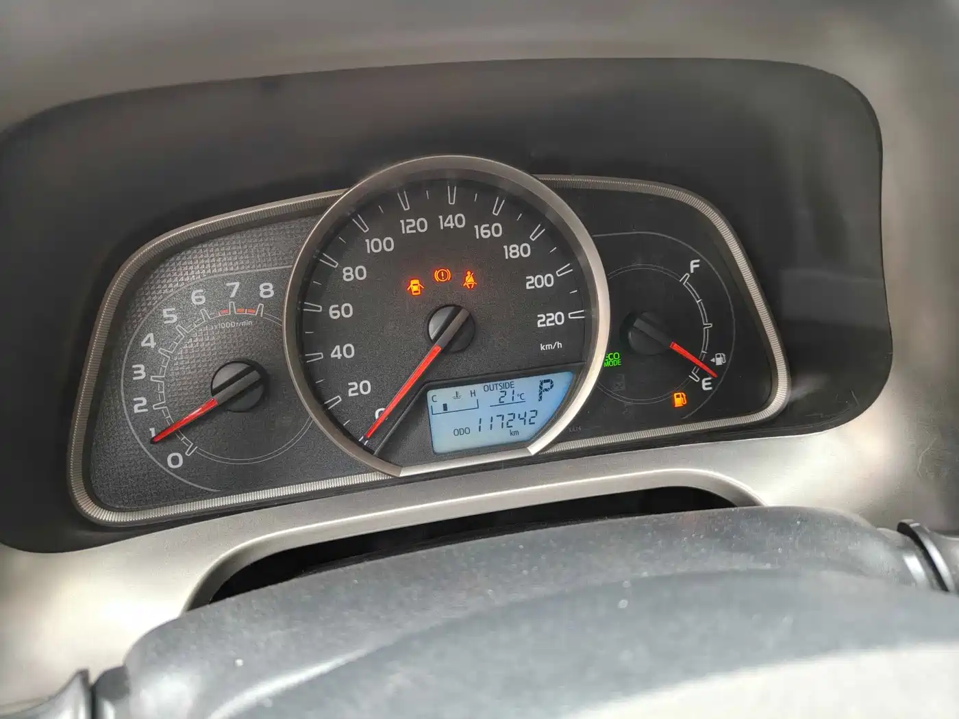 Toyota RAV4 Rongfang 2015 2.0L CVT 2WD Trend Edition фото 8