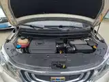 Фото 20 - Geely Vision X3