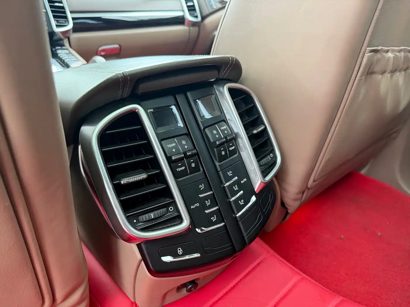 Фото 15 - Porsche Cayenne