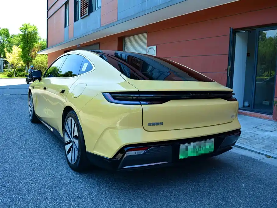 Geely Galaxy Galaxy E8 2024 2024 665km RWD Starship Voyager Edition
