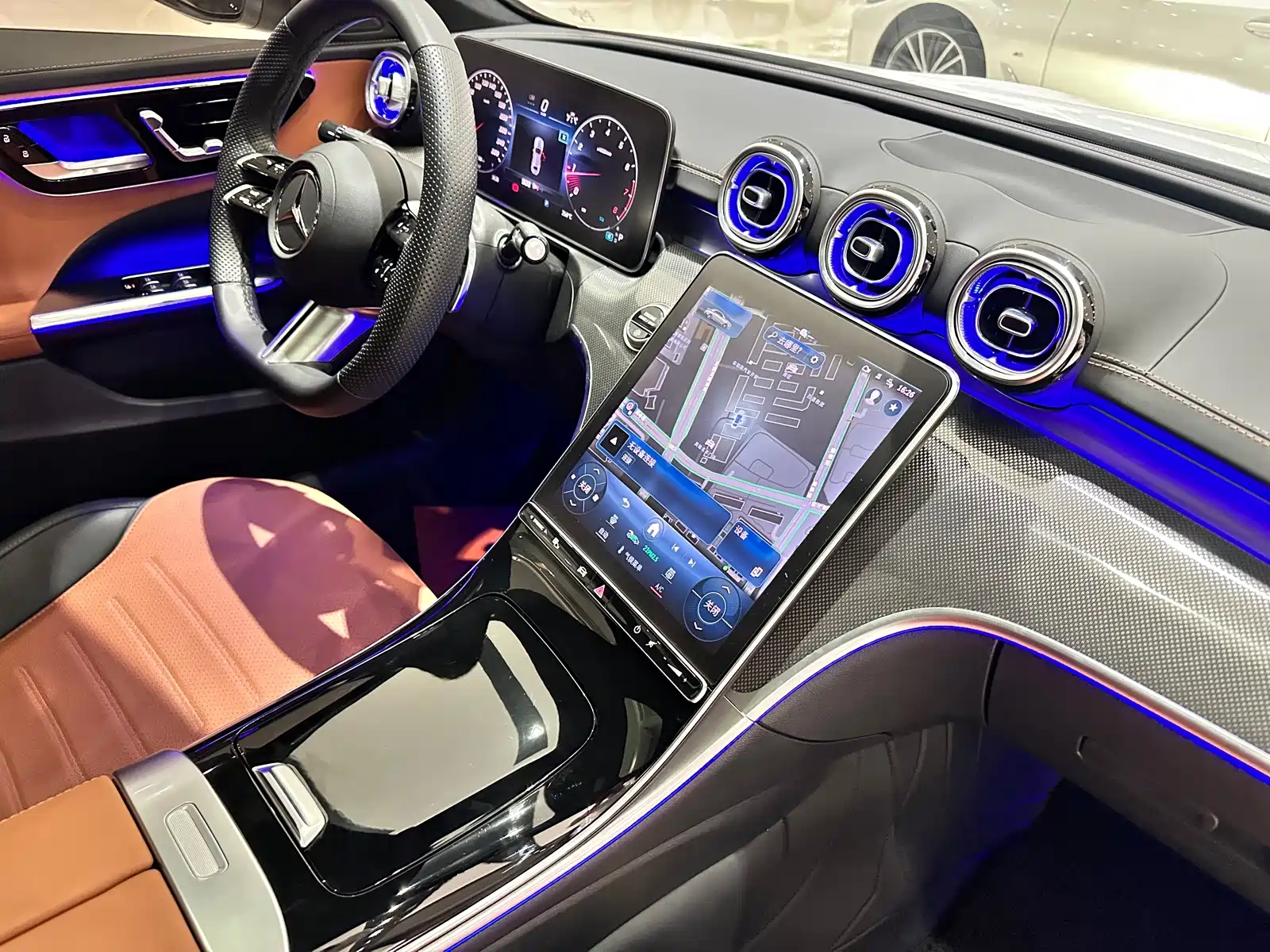 Фото 21 - Mercedes-Benz C-Class
