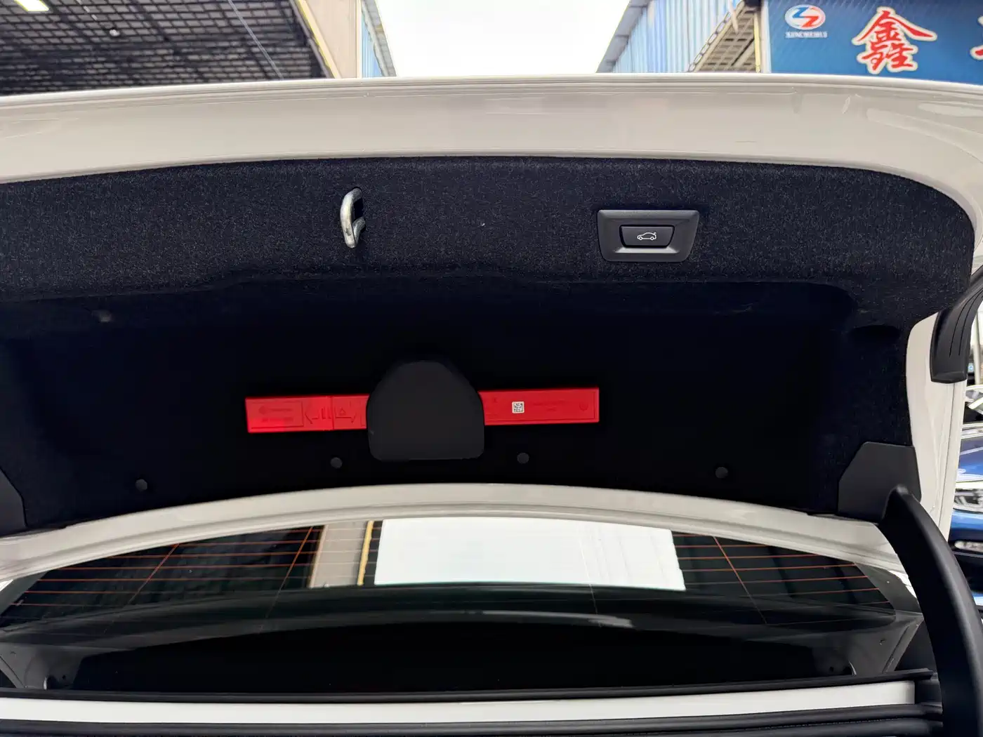 BMW 5 Series 2024 525Li M Sport Package фото 35