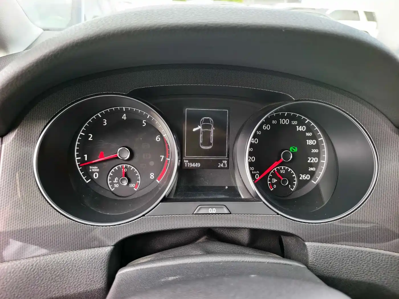Volkswagen Golf Sportsvan 2016 230TSI Automatic Progressive фото 4