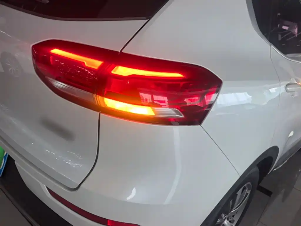 Фото 8 - Haval H6