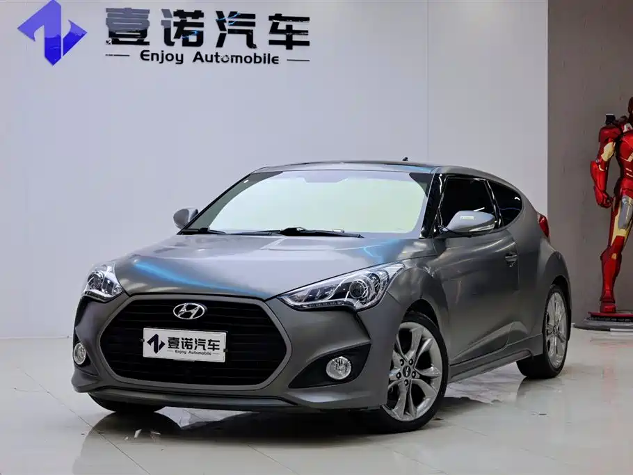Hyundai Veloster 2015 1.6T Automatic Luxury Edition фото 8