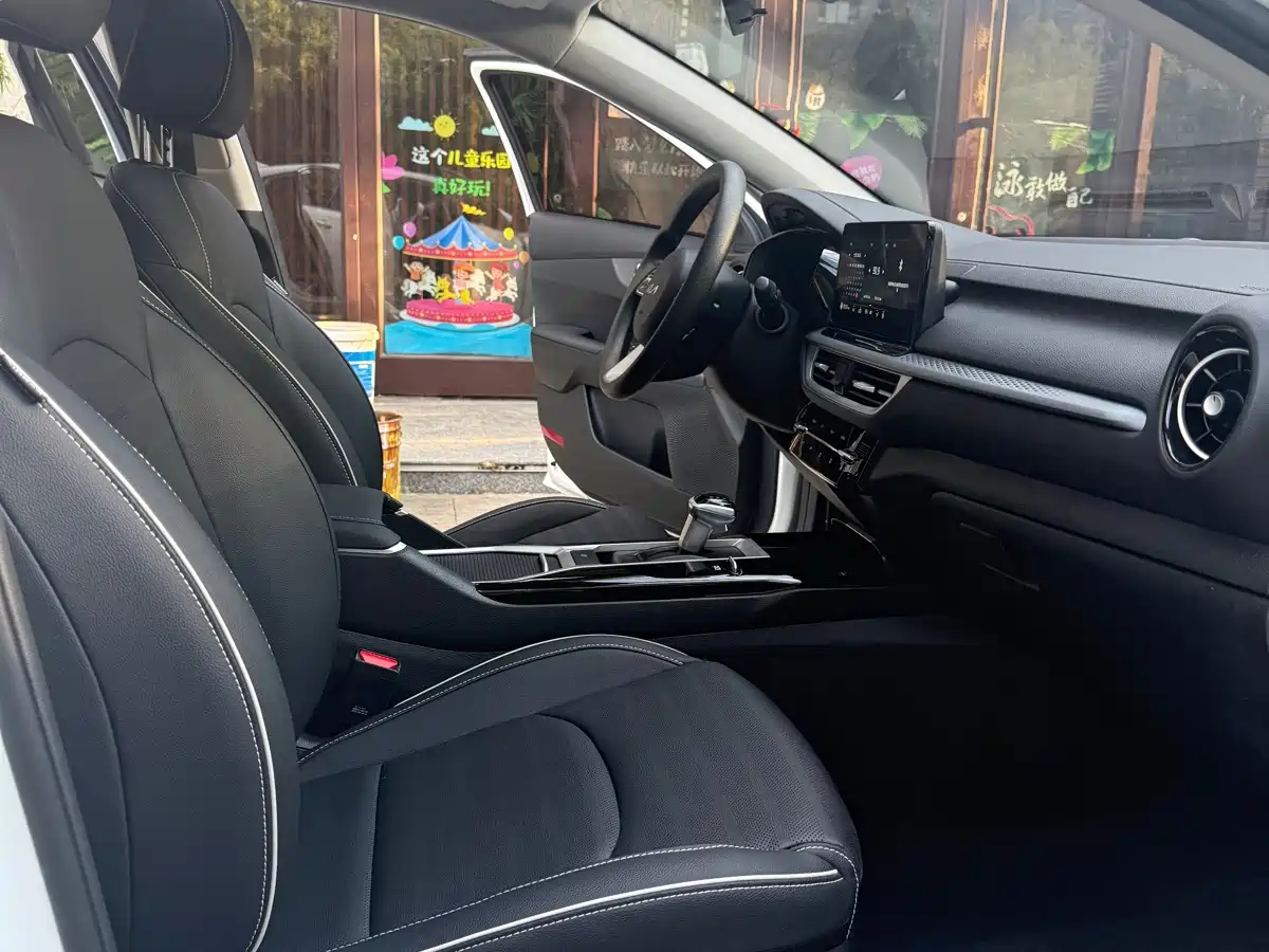 Kia K3 2025 2024 1.5L CVT Comfort Premium Edition