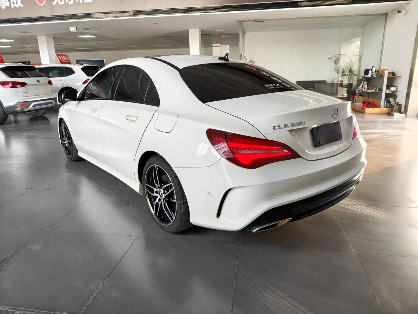 Mercedes-Benz CLA (Import) 2017 CLA 220 4MATIC фото 5