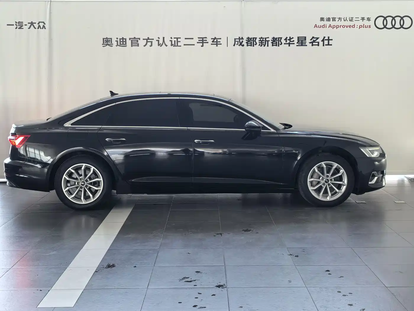 Audi A6L 2023 40 TFSI Luxury Elegance фото 3