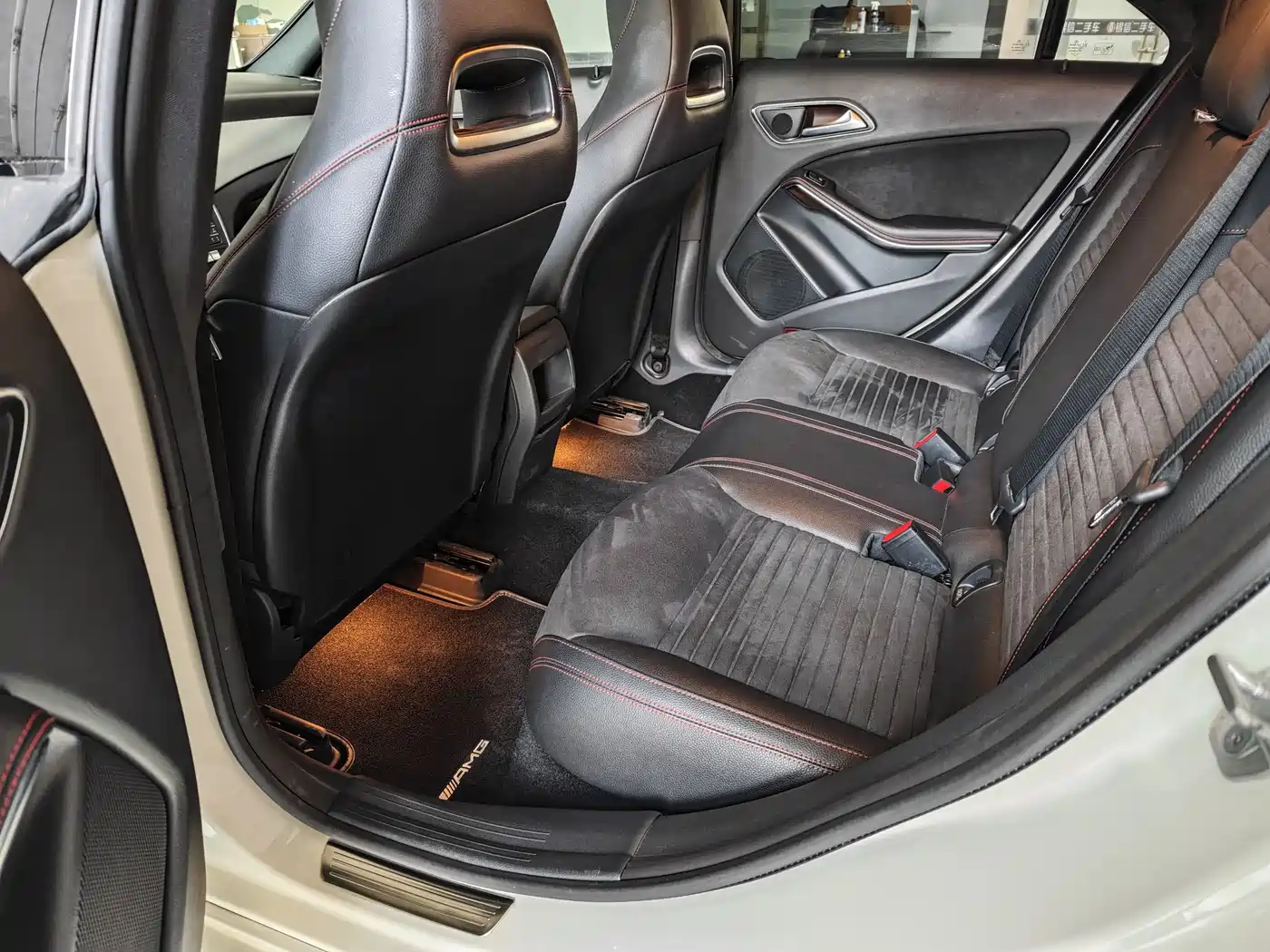 Mercedes-Benz CLA (Import) 2017 CLA 220 4MATIC фото 8