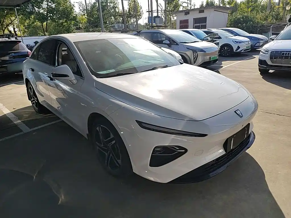 Фото 4 - Roewe D7
