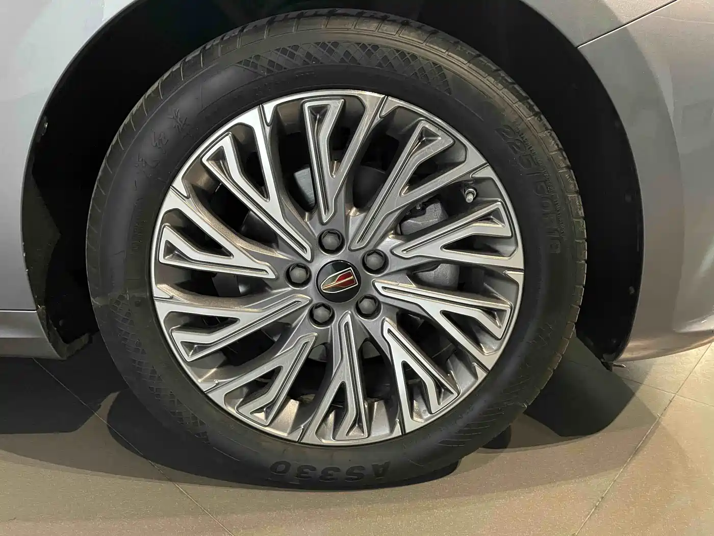 Hongqi H5 2023 2.0T Auto Smart Connect Flag Comfort фото 14