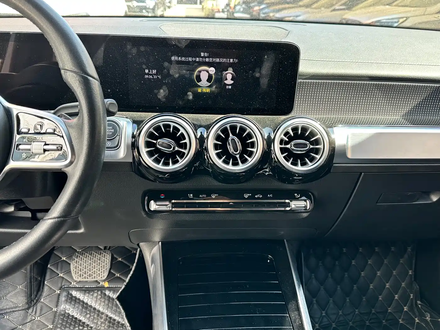 Mercedes-Benz GLB 2023 GLB 220 Dynamic фото 13