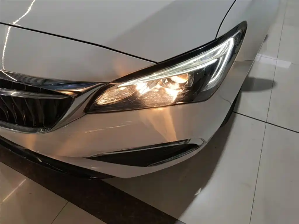 Buick Verano 2018 Sedan 15S Automatic Leading фото 24