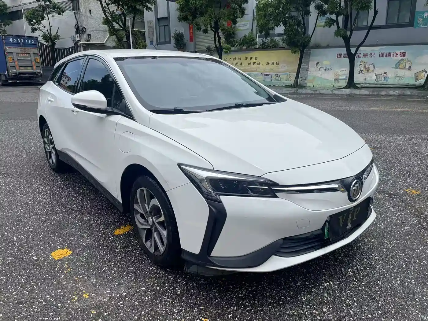 BUICK SLIGHTLY BLUE 6