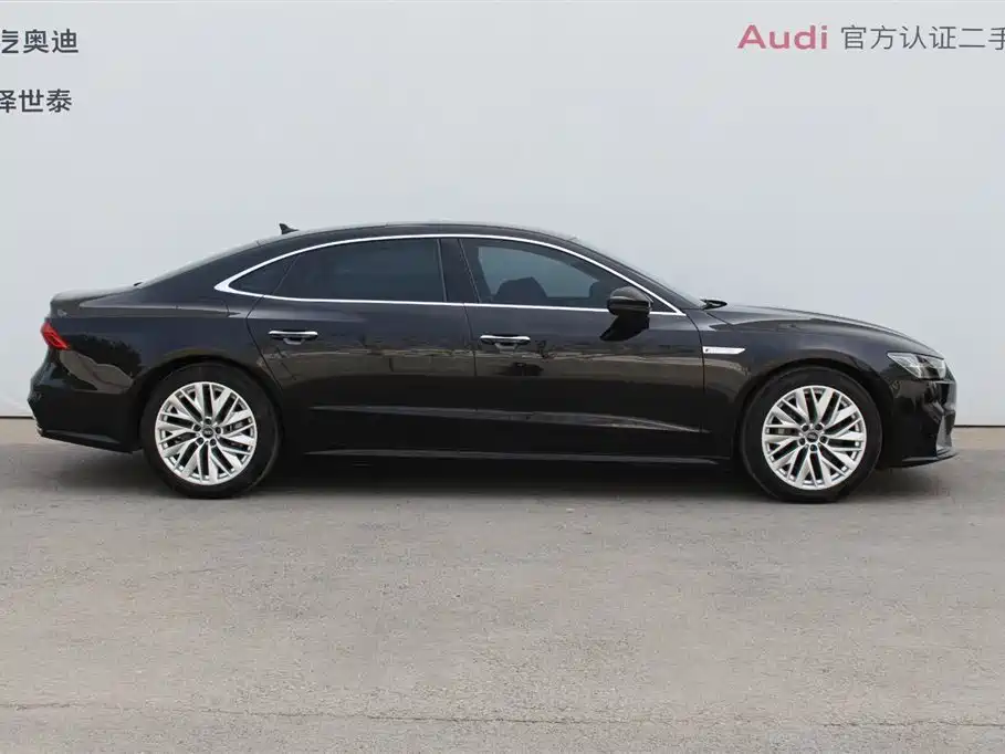 Audi A7L 2024 45TFSI S-line Dream Edition Crystal Package фото 3