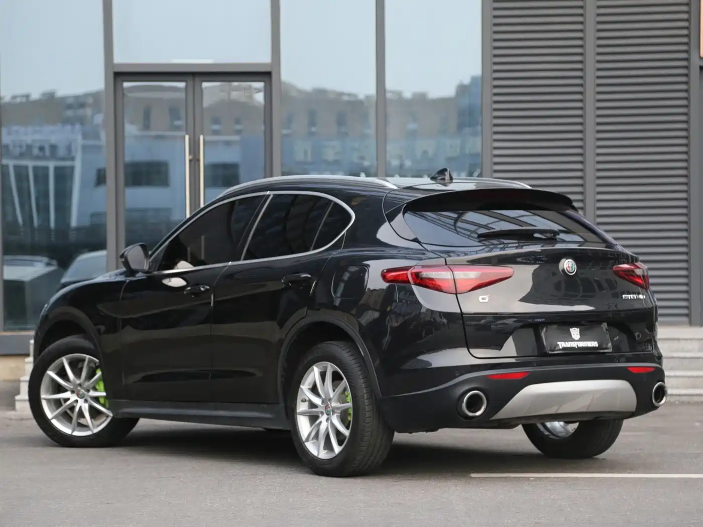 Alfa Romeo Stelvio 2019 2017 2.0T 200HP Luxury Edition