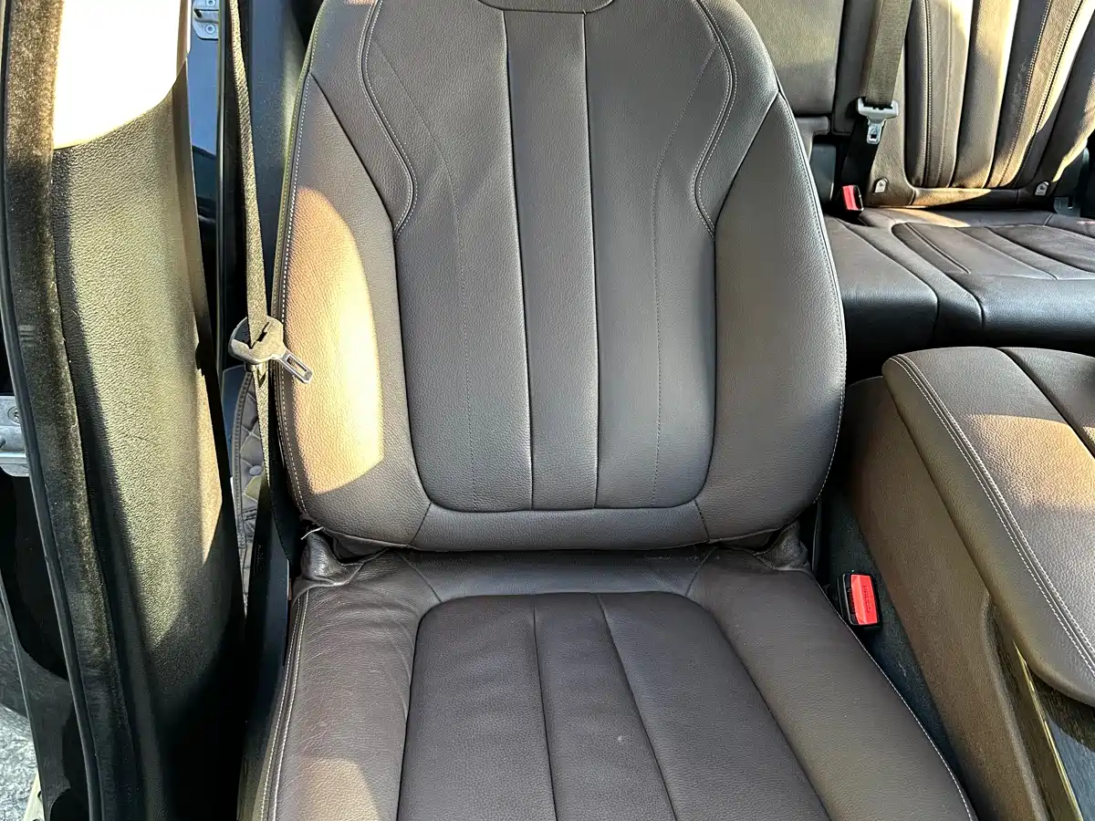 BMW X5 (Import) 2014 xDrive35i Leading фото 17