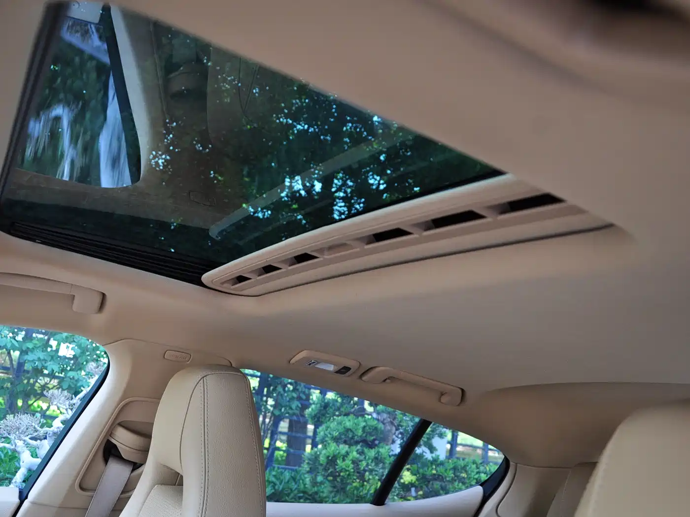 Porsche Panamera 2014 Panamera 4 3.0T фото 18