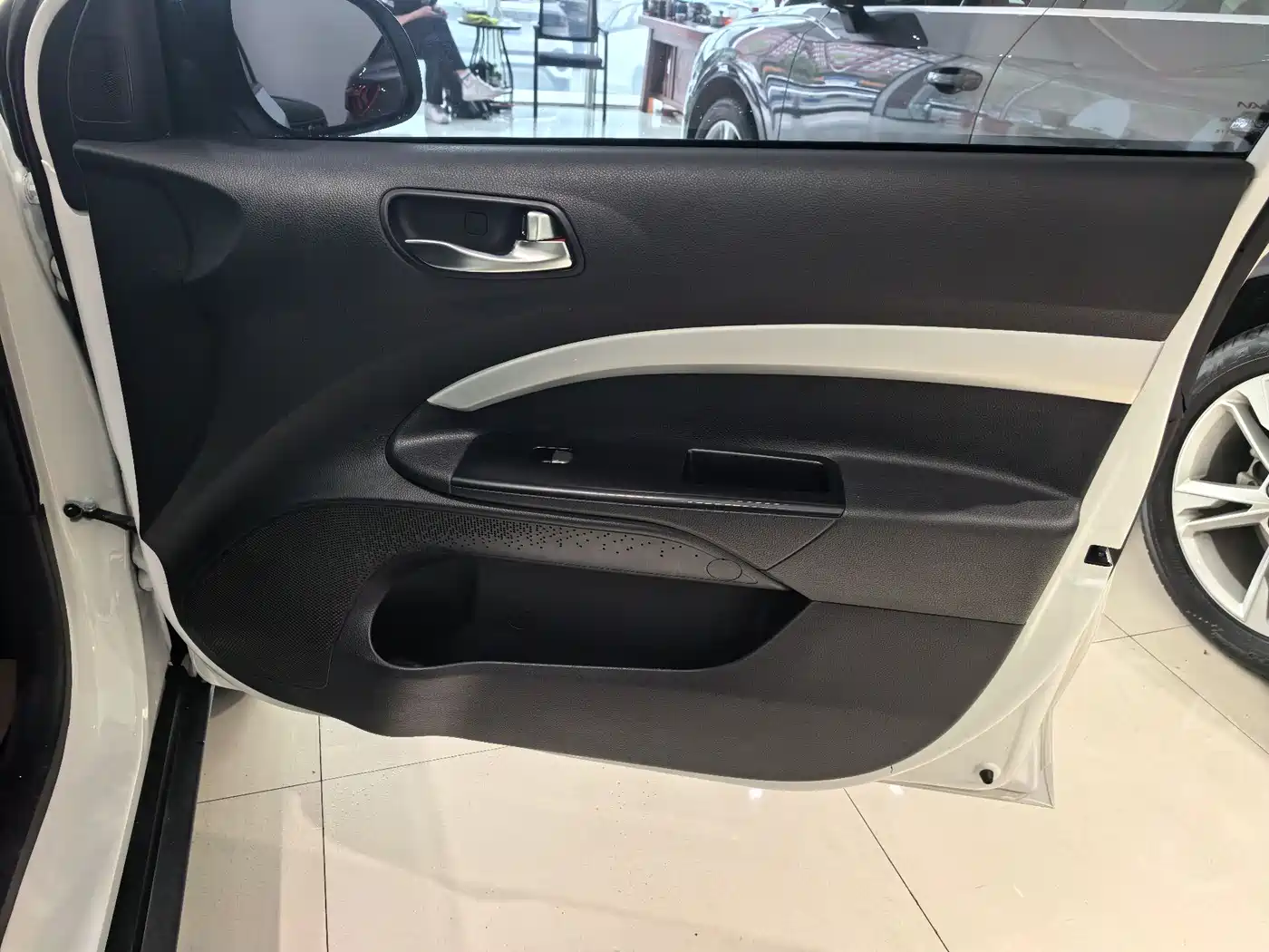 Kia KX1 2021 1.4L CVT Fun Sunroof Version фото 19