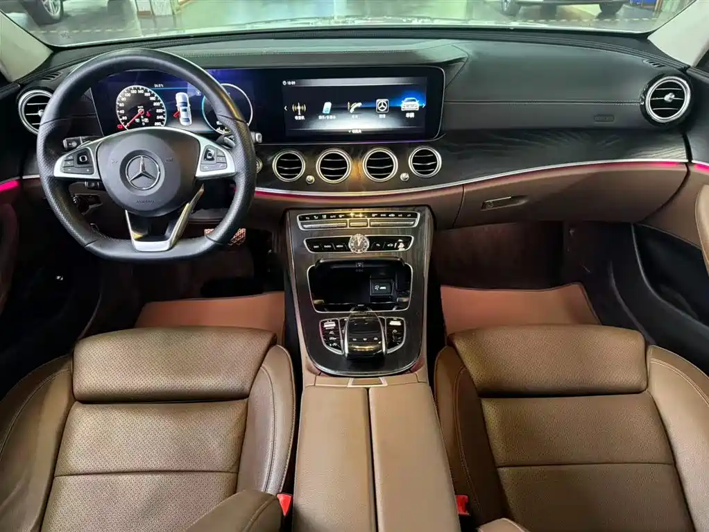 Mercedes-Benz E-Class 2018 Facelift E 200 L Sport фото 12