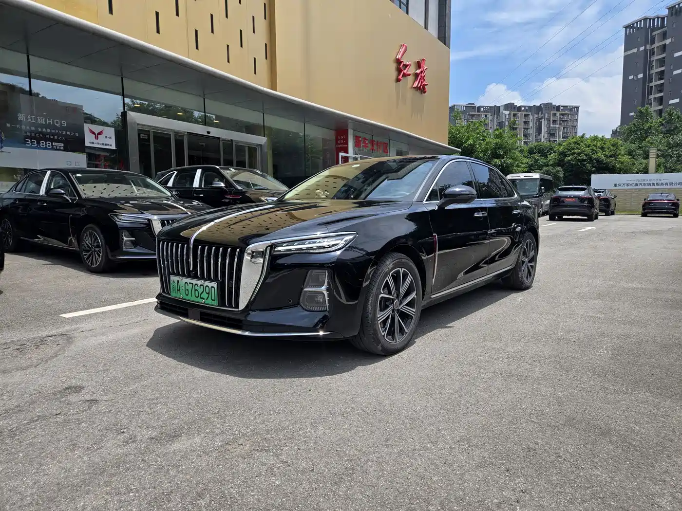 Фото 1 - Hongqi H5