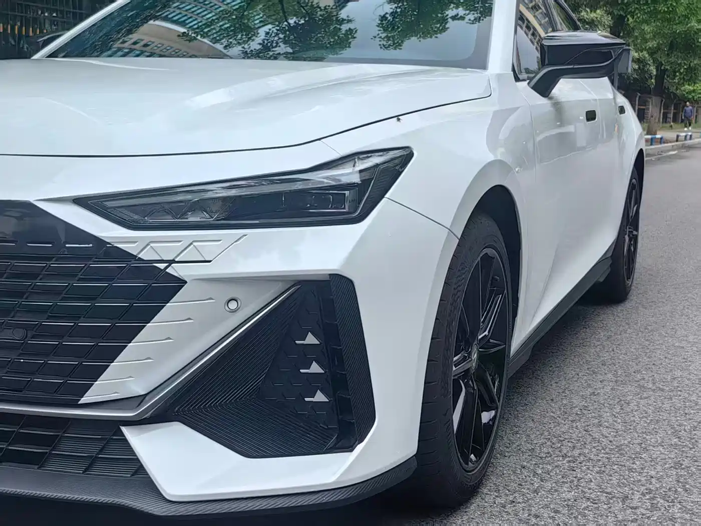 CHANGAN UNI-V