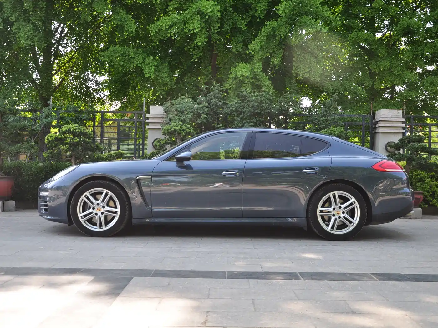 Porsche Panamera 2014 Panamera 4 3.0T фото 3