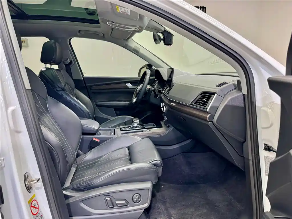 Audi Q5L 2022 45T Premium Dynamic фото 19
