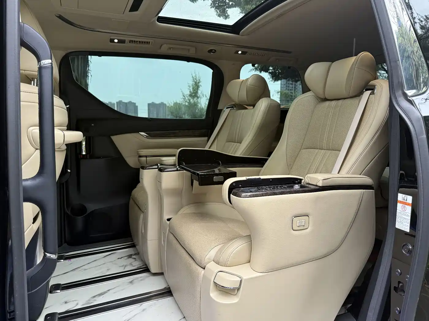 Toyota Alphard 2018 Facelift 3.5L Premium Edition фото 8
