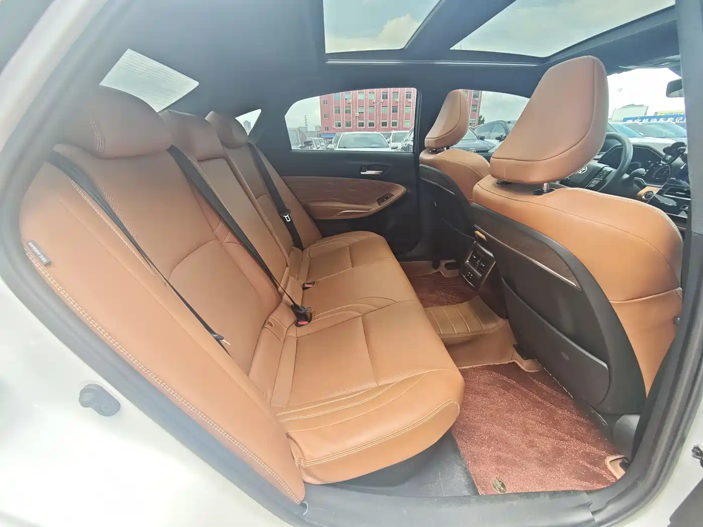 Toyota Avalon 2024 Model Hybrid 2.5L XLE Prestige Edition фото 18