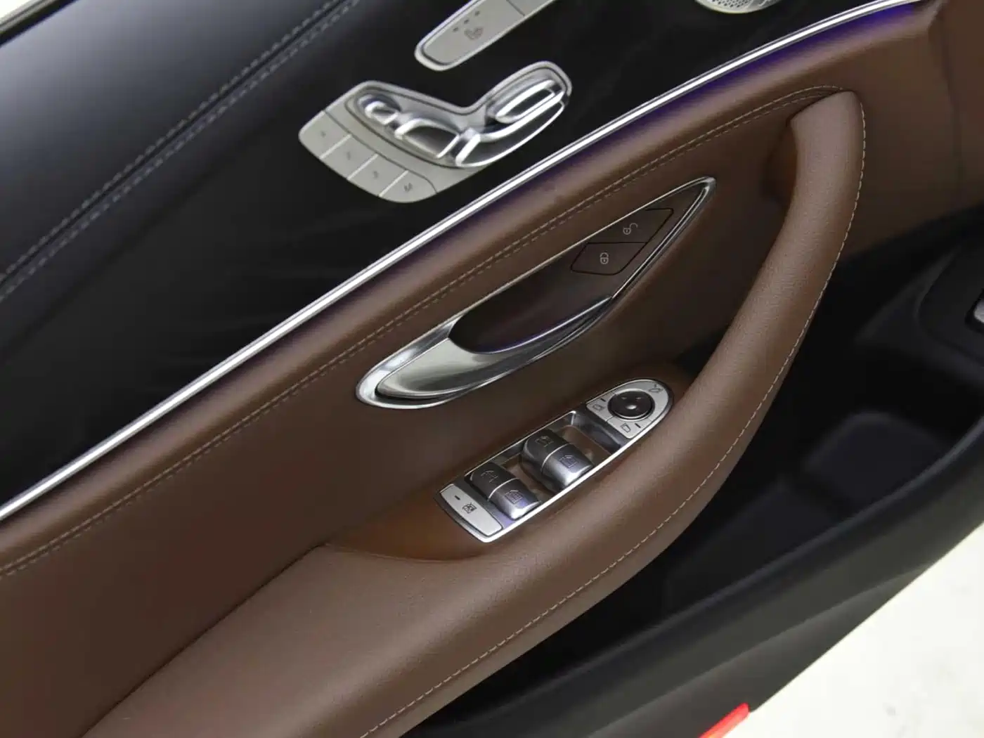 Mercedes-Benz E-Class 2016 E 300 L Sport Luxury фото 10