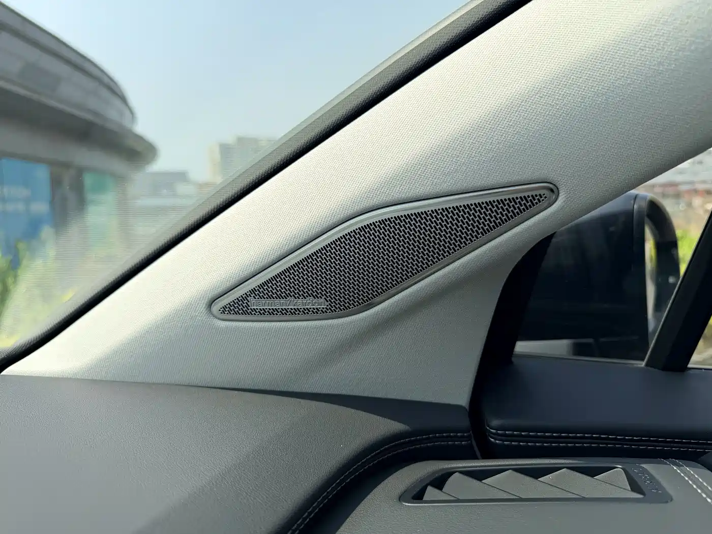 Volkswagen Talagon 2025 450TSI R-Line 6-Seater фото 15