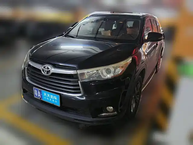 Toyota Highlander 2017 2.0T 4WD Premium 7-Seater — фото 1