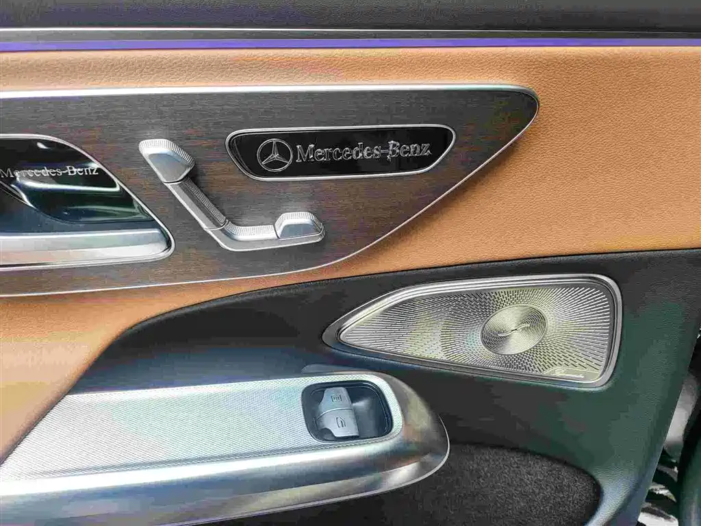 Mercedes-Benz E-Class 2024 Model E 300 L Luxury фото 14