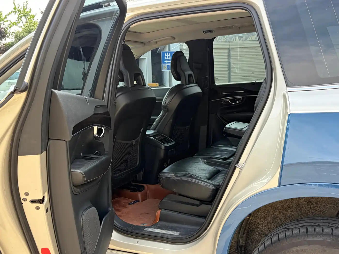 Фото 5 - Volvo XC90