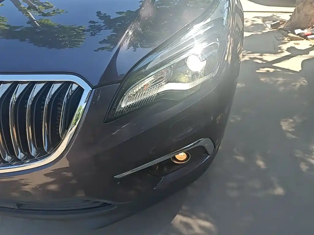 Buick Envision Plus 2017 28T AWD Luxury фото 24