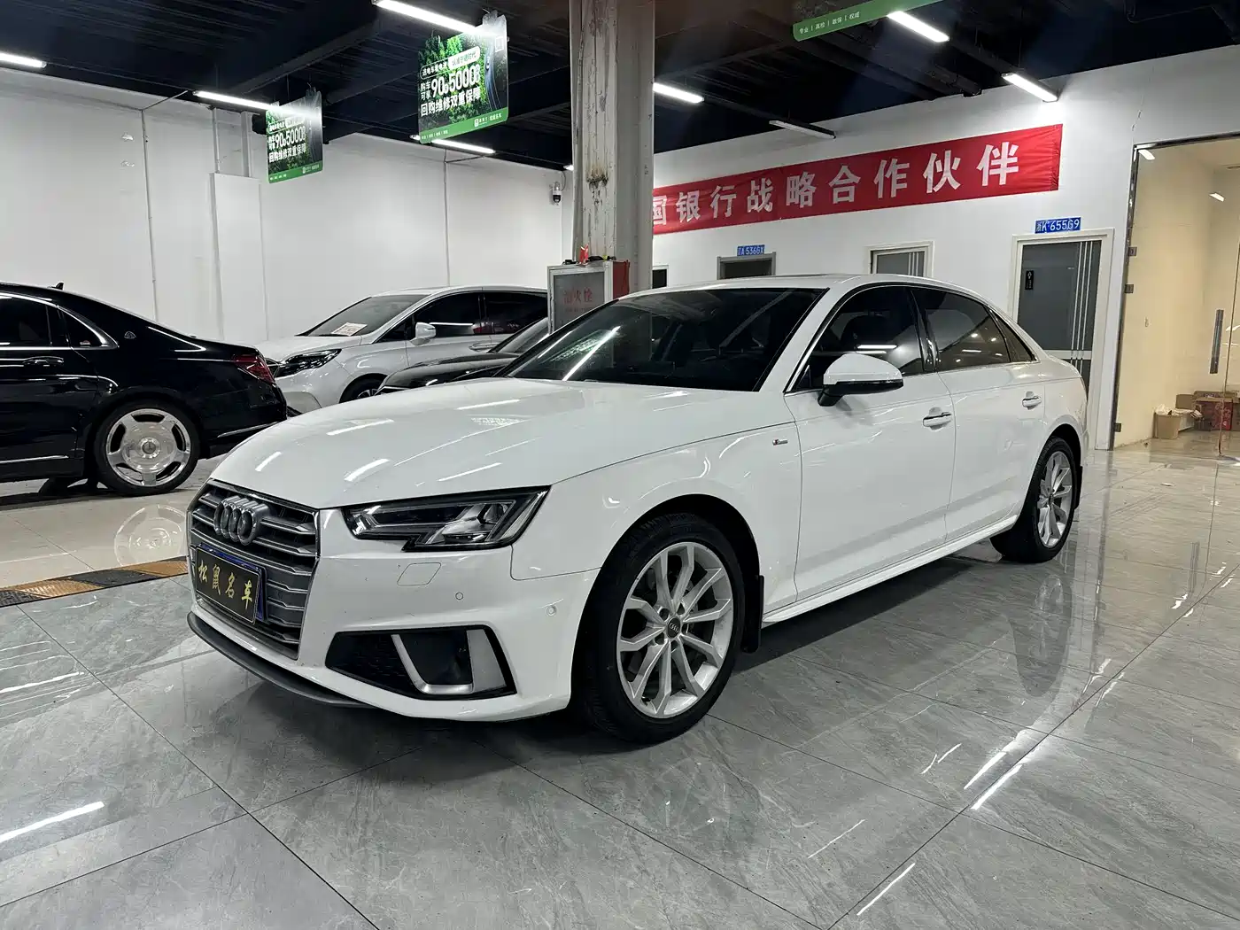 Audi A4L 2019 40 TFSI Fashion (China VI)