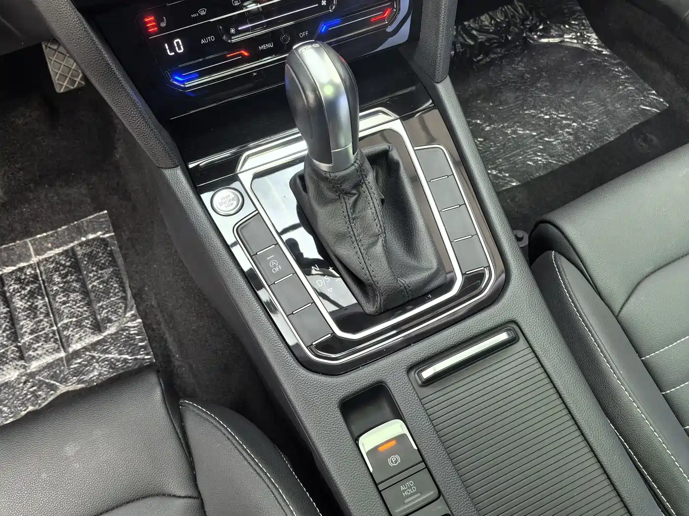 Volkswagen Magotan 2020 280TSI DSG Leading фото 9