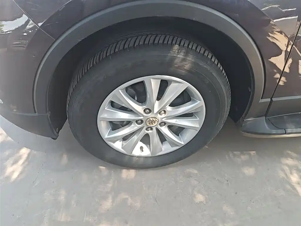 Buick Envision Plus 2017 28T AWD Luxury фото 23