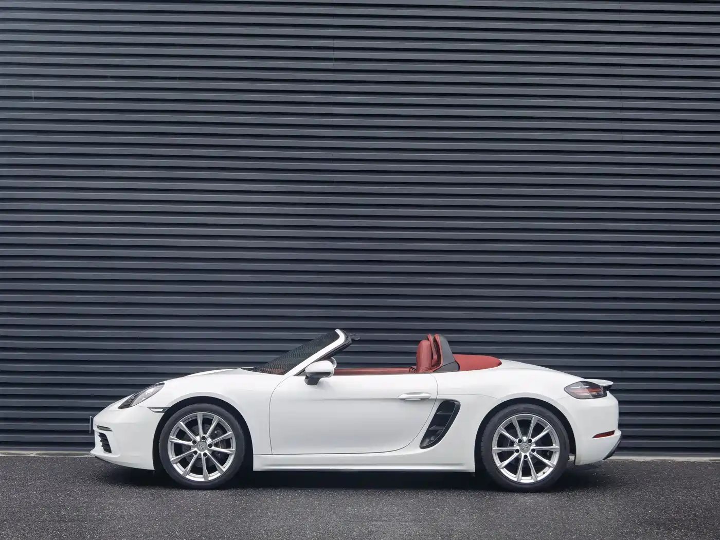 Porsche 718 2022 Boxster 2.0T фото 2